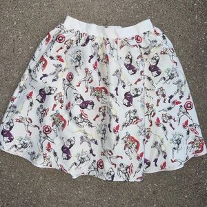 Marvel Skirt Her Universe Womens Cream Skater skirt zip side Medium